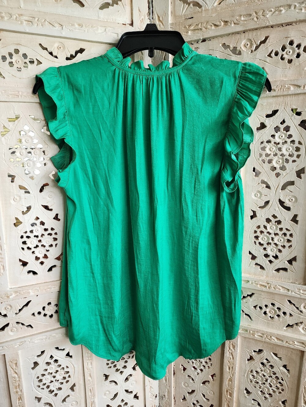 Cupcakes And Cashmere Sleeveless Flutter Sleeve Green Top- Womens Size Small - Picture 6 of 6